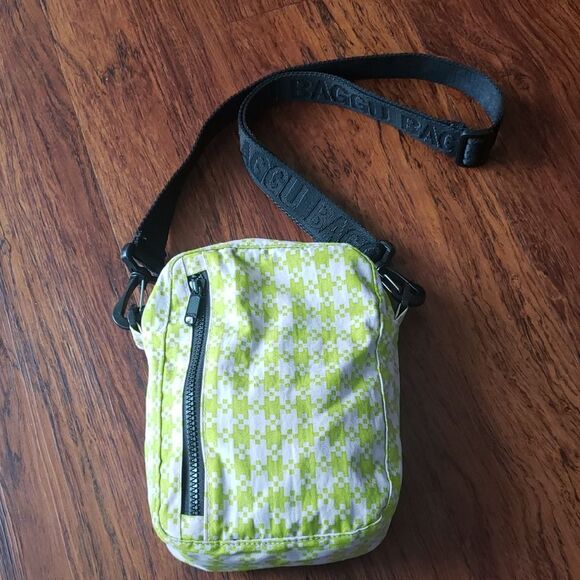 BAGGU Green Gray Houndstooth Chic Edgy Feminine Preppy Hipster Y2K Crossbody Bag - Picture 1 of 5